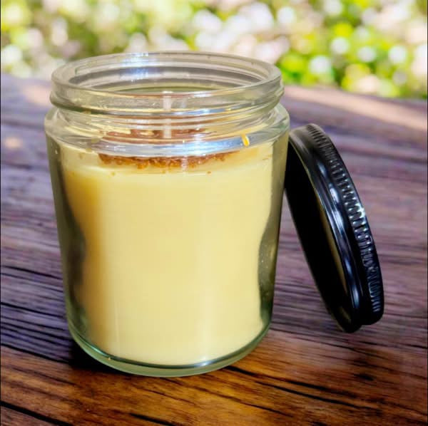 Crème Brûlée Candle | Sweet Vanilla Custard & Caramelized Sugar Dessert Candle